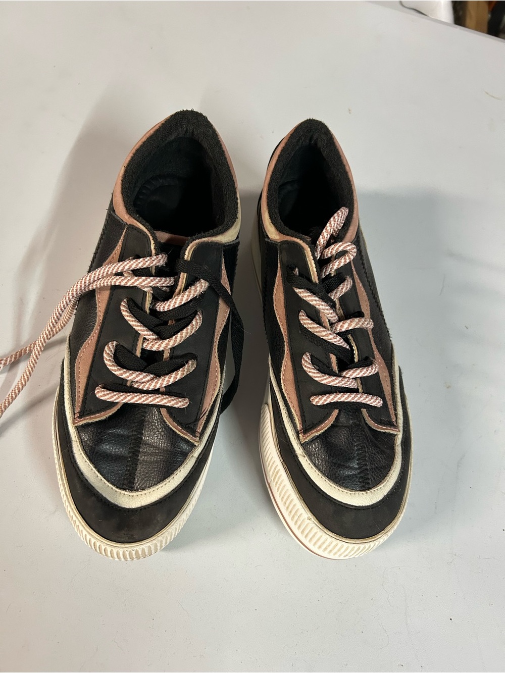Rocket Dog Black Leather Platform Sneakers worn but life left size 8